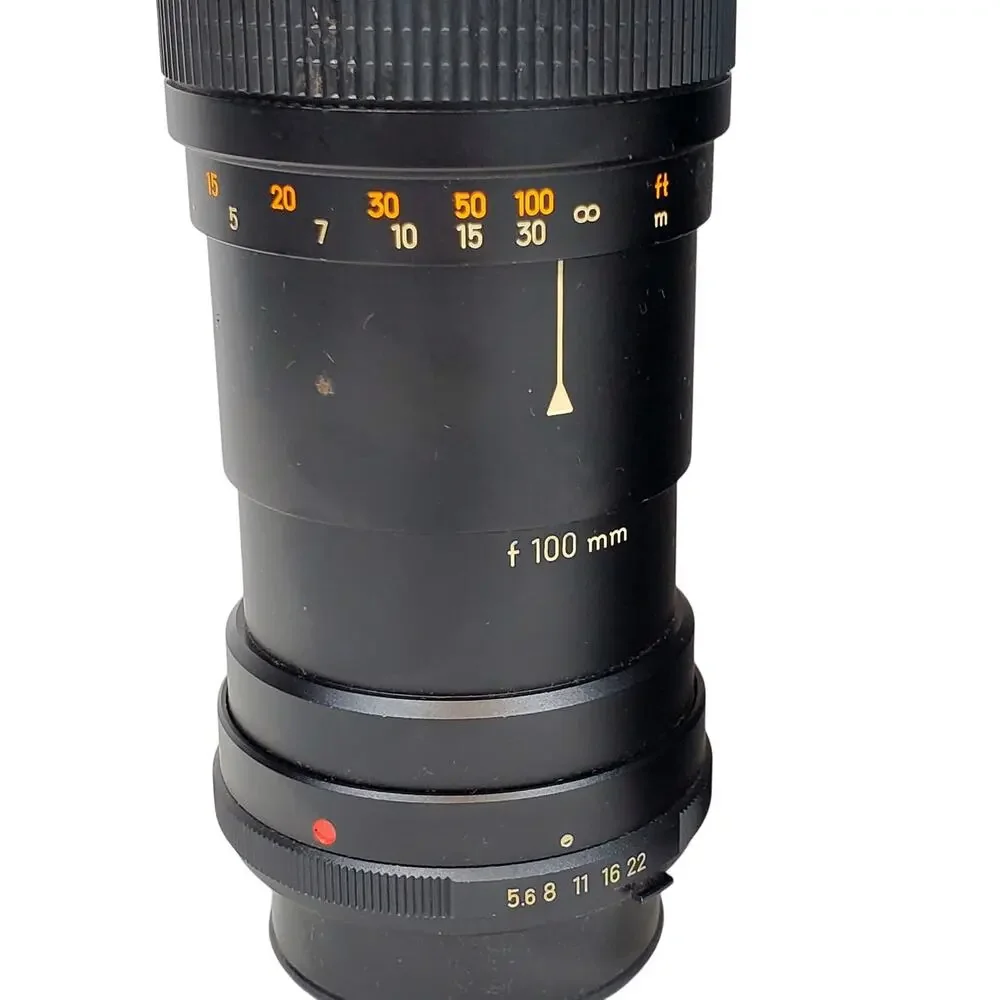 Minolta Celtic MD Zoom 100-200mm 1:5.6 Lens Camera Lens with Caps Made in Japan